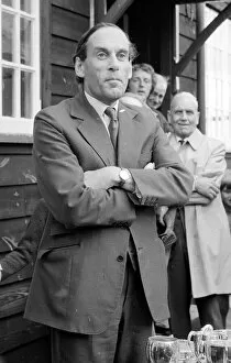 Images Dated 6th August 1978: Liberal Party leader Jeremy Thorpe visits a flower show August 1978