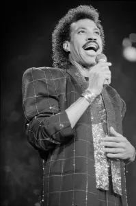 Lionel Ritchie in Concert 6th May 1987. 87/2322 Lionel Ritchie in Concert 6th May 1987. 87/2322