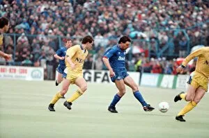 Images Dated 17th February 1990: Littlewoods Cup. Oldham Athletic 2-2 Everton 17th February 1990