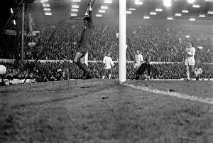Images Dated 29th September 1971: Liverpool (2) v. Servette (0). European Cup Winners Cup. September 1971 71-12067-001