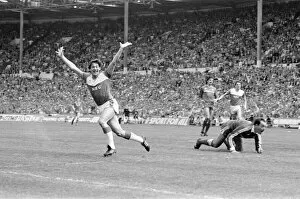 Images Dated 10th May 1986: Liverpool 3-1 Everton, FA Cup Final 1986, Wembley Stadium, Saturday 10th May 1986