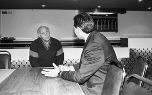 Liverpool caretaker manager Ronnie Moran gives the team news to Echo sports writer Nic Liverpool caretaker manager Ronnie Moran gives the team news to Echo sports writer Nic