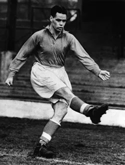 Liverpool footballer Billy Liddell during a training session. Circa 1950 Liverpool footballer Billy Liddell during a training session. Circa 1950