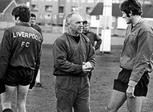 Images Dated 24th March 1974: Liverpool manager Bill Shankly speaking with John Toshack during a training session at