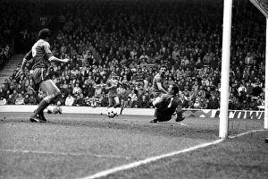Liverpool v. Chelsea. May 1985 MF21-04-076 The final score was a four three