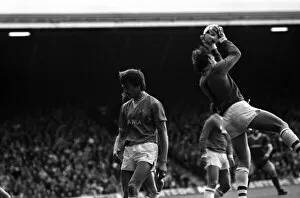 Liverpool v. Everton. October 1984 MF18-04-045 The final score was a one nil