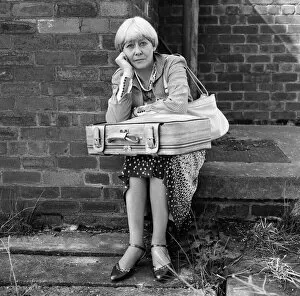 Images Dated 22nd April 1982: Liz Dawn - Coronation Street star Vera Duckworth - who now has no man in her life