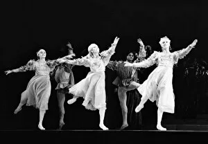 Images Dated 7th July 1987: London Festival Ballet Colisuem, Leicester Square Rudolf