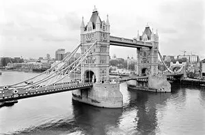 London Places: Tower Bridge. February 1987