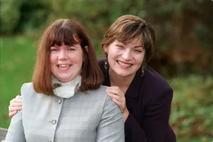 Lorraine Kelly TV Presenter May 98 GMTV presenter with Nicole Shashoua who works Lorraine Kelly TV Presenter May 98 GMTV presenter with Nicole Shashoua who works
