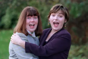 Lorriane Kelly TV Presenter May 98 GMTV presenter with Nicole Shashoua who works Lorriane Kelly TV Presenter May 98 GMTV presenter with Nicole Shashoua who works