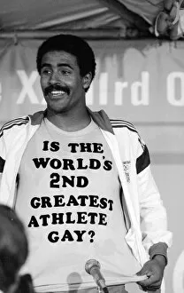 Images Dated 9th August 1984: Los Angeles 1984 Olympic Games Daley Thompson Decathlon Athlete wearing tshirt with