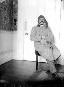 Louis Bleriot French Aviation innovator July 1909 vfr1 Louis Bleriot French Aviation innovator July 1909 vfr1