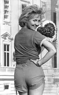 Lulu wearing hot pants voted Rear of the Year - February 1983 15 / 02 / 1983