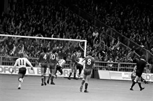 00260 Gallery: Luton 4 v. Liverpool 1. Division One Football. October 1986 LF20-16-047