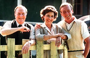 Lynda Bellingham Actress standing with actors Christopher Timothy Lynda Bellingham Actress standing with actors Christopher Timothy