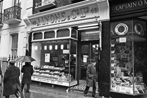 Food And Drink Collection: Lyons Tea Shop, which is to close, Albemarle Street, London. 20th February 1969