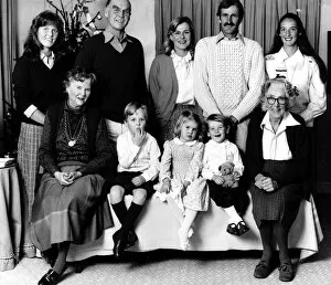 Images Dated 16th February 1986: Major Ronald Ferguson Father of Sarah Ferguson family photo on the left next to Sarah