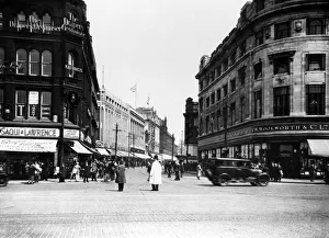 Manchester, Oldham Street and Piccadilly. 1930s Manchester, Oldham Street and Piccadilly. 1930s