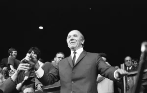 Manchester United 3-2 Leicester City, Division One match at Old Trafford Manchester United 3-2 Leicester City, Division One match at Old Trafford