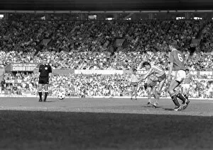 Images Dated 1st April 1990: Manchester United v Coventry City. Coventrys Peter Billing gets a shot in