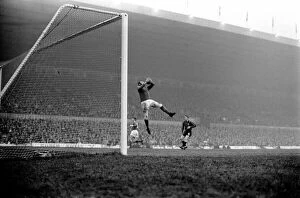 Images Dated 2nd January 1971: Manchester United v. Middlesbrough. F.A. Cup 3rd round. January 1971 71-00067-003