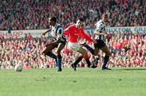 Images Dated 10th April 1993: Manchester United v Sheffield Wednesday at Old Trafford