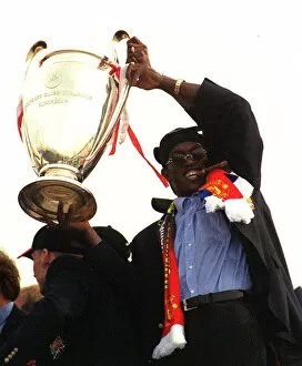 Images Dated 27th May 1999: Manchester United Victory Celebrations May 1999. Pictured