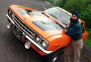 Images Dated 8th June 1999: Manjit Singh Saggu with his orange pick-up Jue 1999