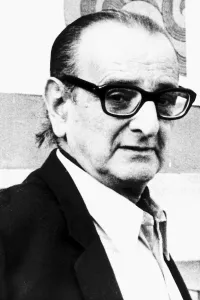 Manuel Blasco 70 year old Spanish painter and cousin of Picasso. 1970 Manuel Blasco 70 year old Spanish painter and cousin of Picasso. 1970