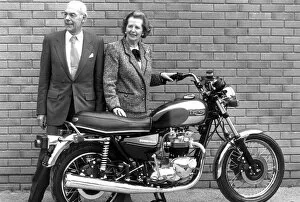 Images Dated 28th May 1987: Margaret and Dennis Thatcher look over a new Triumph motorcycle in Devon - 28th May 1987