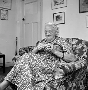 Actresses Gallery: Margaret Rutherford September 1963 Actress Pictured at home Gerrards Cross Bucks