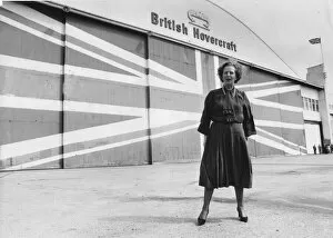 Images Dated 8th June 1983: Margaret Thatcher campaigning at British Hovercraft HQ on Isle of Wight - June 1983