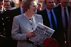 Margaret Thatcher with copy of Daily Record book March 1988 Margaret Thatcher with copy of Daily Record book March 1988