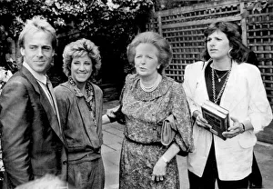 Images Dated 1st June 1985: Margaret Thatcher with daughter Carol and John Lloyd and Chris Evert - June 1985