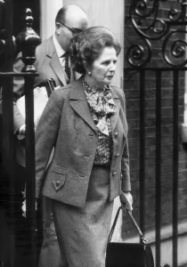 MARGARET THATCHER LEAVING 10 DOWNING STREET FOR A DEBATE IN THE COMMONS ON GCHQ - 11TH MARGARET THATCHER LEAVING 10 DOWNING STREET FOR A DEBATE IN THE COMMONS ON GCHQ - 11TH