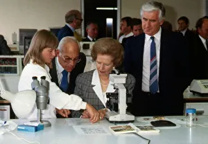 Margaret Thatcher at Lothian & Borders Police lab 1987 Margaret Thatcher at Lothian & Borders Police lab 1987