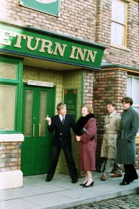 Margaret Thatcher outside the Rovers Return - Jan 1990 with members of the cast of Margaret Thatcher outside the Rovers Return - Jan 1990 with members of the cast of
