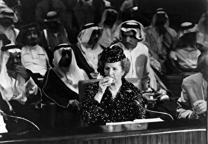 Images Dated 27th April 1981: Margaret Thatcher in Saudi Arabia - 27 April 1981