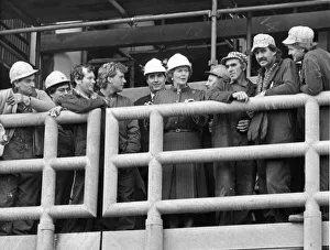 00047 Gallery: Margaret Thatcher visits Press Production Systems yards at Wallsend