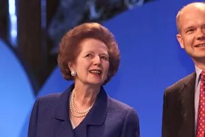 Images Dated 6th October 1999: Margaret Thatcher and William Hague Oct 1999 listening to a speech by Francis