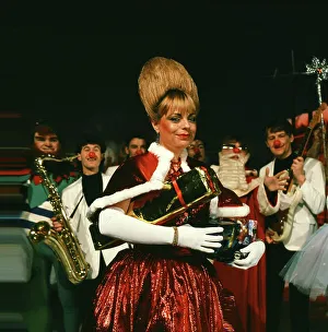 Images Dated 10th December 1982: Mari Wilson, singer pictured circa 1982. (full name Mari Macmillan Ramsay Wilson