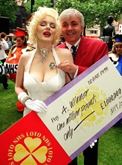 Images Dated 1st June 1995: Marilyn Monroe Double Pauline Bailey and TV presenter Peter Marshall launch National
