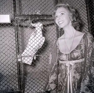 Marion Montgomery Jazz Singer November 1973 Pictured with Bird at The London Zoo Marion Montgomery Jazz Singer November 1973 Pictured with Bird at The London Zoo