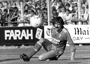 Mark Lawrenson playing football in action for Liverpool October 1987 Mark Lawrenson playing football in action for Liverpool October 1987