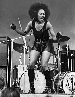 Images Dated 16th April 1970: Marsha Hunt actress of the musical Hair performs at the pop festival on the Isle of Wight