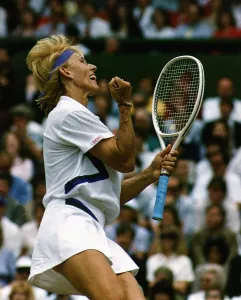 Martina Navratilova makes it to a record ninth singles win at Wimbledon dbase Martina Navratilova makes it to a record ninth singles win at Wimbledon dbase