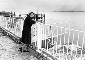 Sea View Gallery: Mary Elizabeth Mimi Smith (nee Stanley; 24 April 1906 to 6 December 1991)