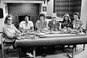Mary Morris, Lynne Inglis, Sylvia Marshall, Lucy Morgan Mary Morris, Lynne Inglis, Sylvia Marshall, Lucy Morgan