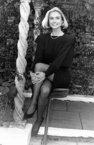 Boots And Shoes Gallery: Maryam D Abo actress September 1986 A©mirrorpix